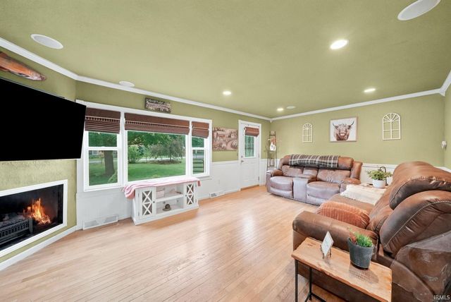 1475 W South Drive, Pleasant Lake, IN 46779