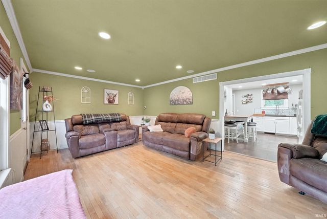 1475 W South Drive, Pleasant Lake, IN 46779