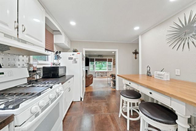 1475 W South Drive, Pleasant Lake, IN 46779