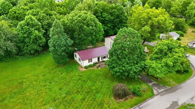 1475 W South Drive, Pleasant Lake, IN 46779