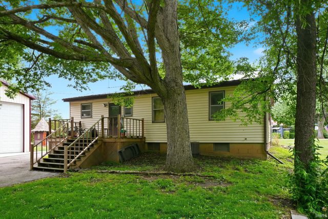 1475 W South Drive, Pleasant Lake, IN 46779