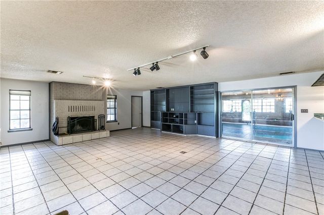 180 FCR 797, Donie, TX 75838