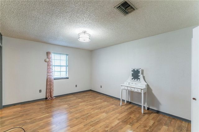 180 FCR 797, Donie, TX 75838