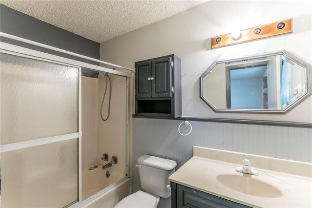 180 FCR 797, Donie, TX 75838