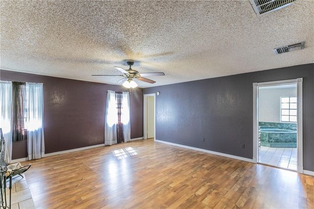 180 FCR 797, Donie, TX 75838