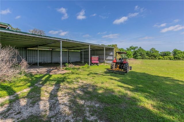 180 FCR 797, Donie, TX 75838