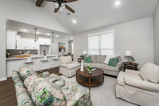 912 E Dell Vista Cove, Cabot, AR 72023