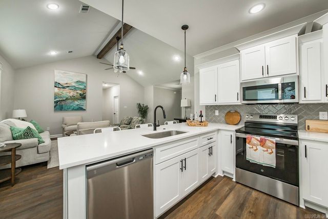 912 E Dell Vista Cove, Cabot, AR 72023