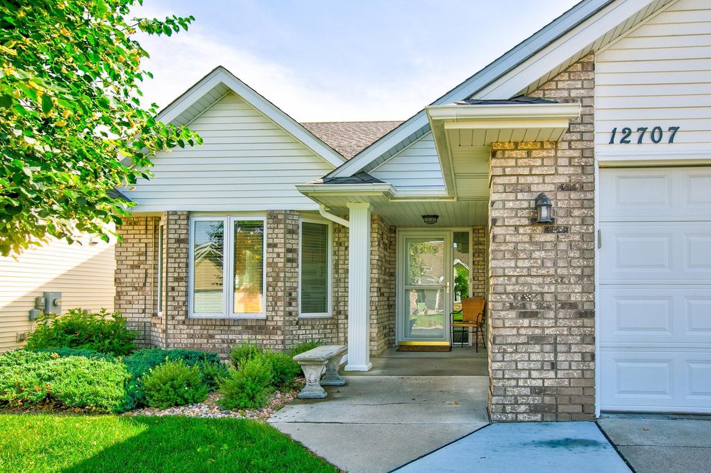 12707 Ivywood Street NW, Coon Rapids, MN 55448
