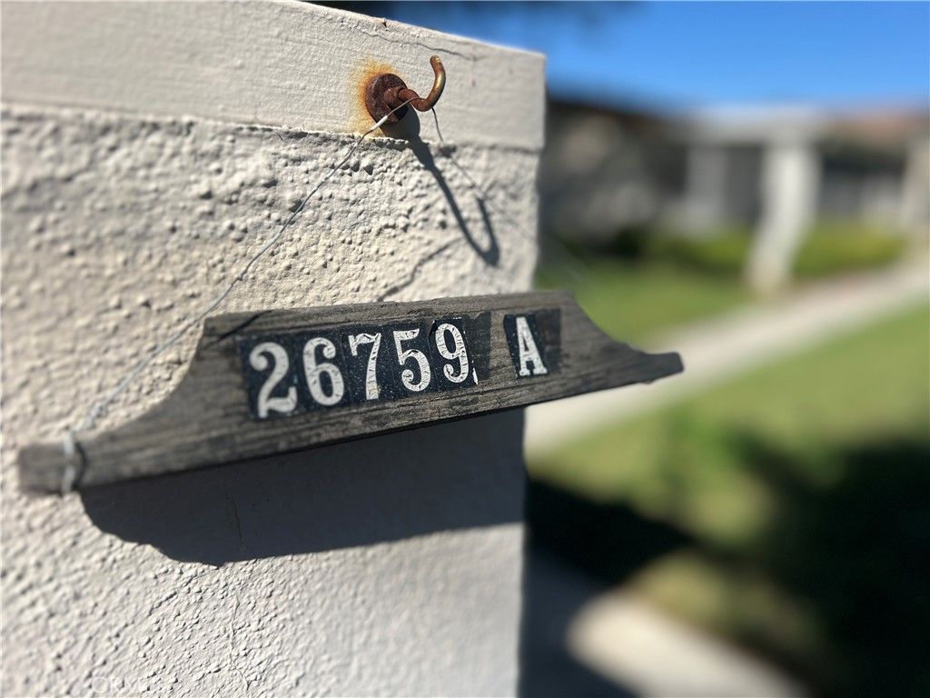 26759 Whispering Leaves, Newhall, CA 91321 — exterior