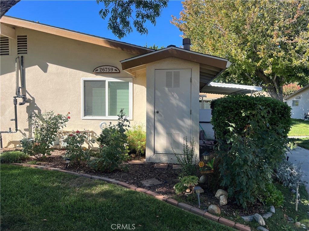 26759 Whispering Leaves, Newhall, CA 91321 — photo 2