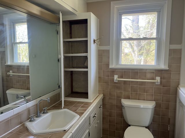 2043 Lafayette Rd, Red Boiling Springs, TN 37150