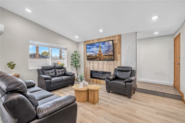 5137 Rappahanock Street, Las Vegas, NV 89122