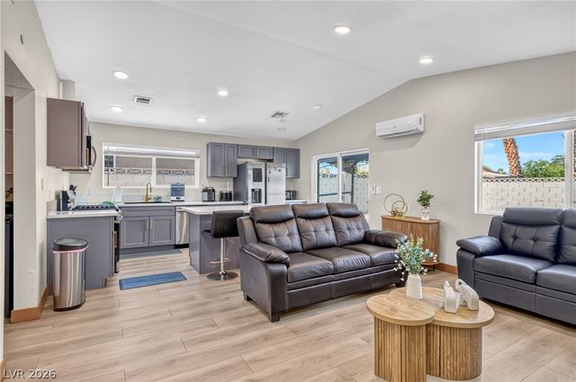 5137 Rappahanock Street, Las Vegas, NV 89122