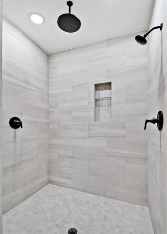 1 Ila Lane, Bella Vista, AR 72714