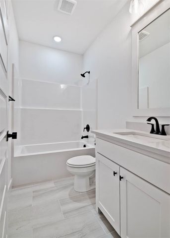 1 Ila Lane, Bella Vista, AR 72714