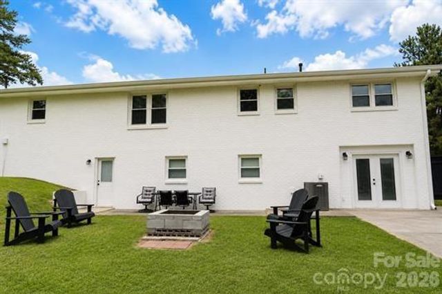 195 Stribling Circle, Spartanburg, SC 29301