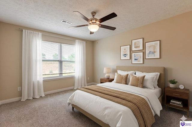 305 Breckinridge Circle, Vine Grove, KY 40175