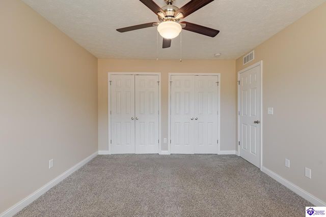 305 Breckinridge Circle, Vine Grove, KY 40175