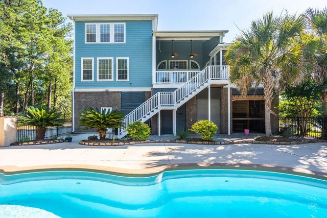 1327 Headquarters Plantation Drive, Johns Island, SC 29455