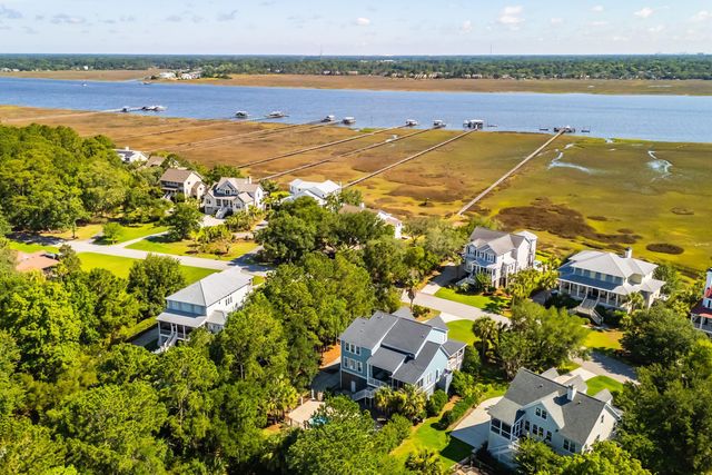 1327 Headquarters Plantation Drive, Johns Island, SC 29455