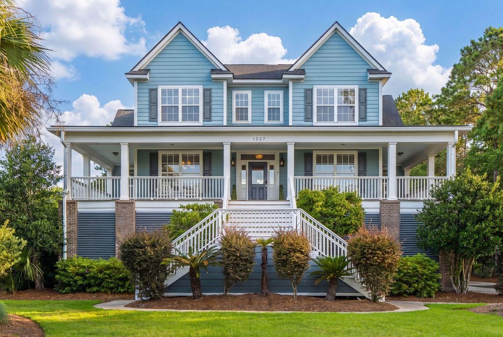 1327 Headquarters Plantation Drive, Johns Island, SC 29455