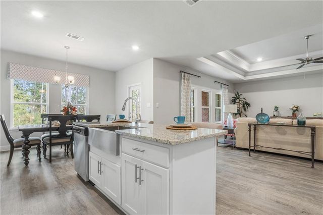 9761 Nadine Lane S, Mobile, AL 36695