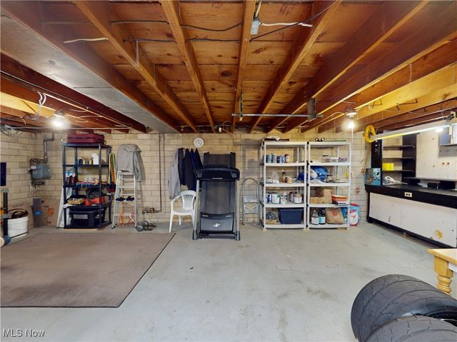 1521 Lakeside Avenue NW, Canton, OH 44708