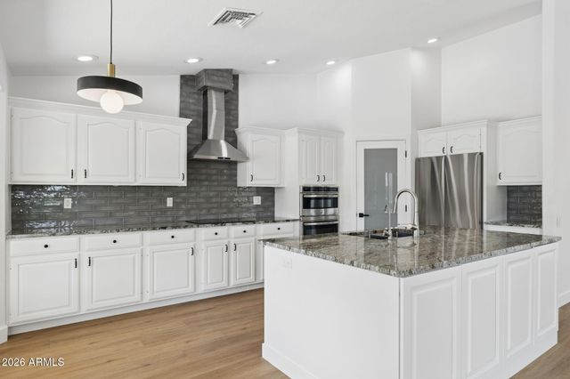 2451 E DRY CREEK Road, Phoenix, AZ 85048