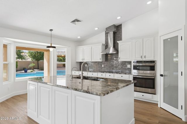 2451 E DRY CREEK Road, Phoenix, AZ 85048