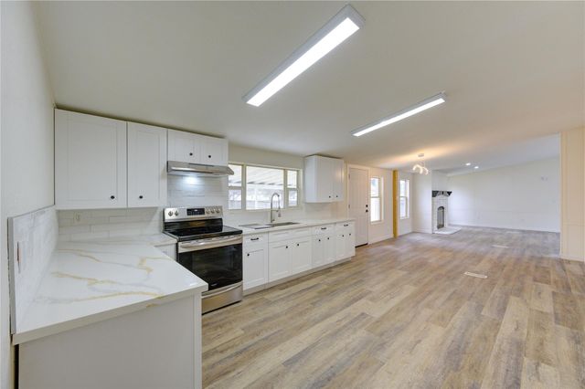 31302 W Timberloch Trail, Magnolia, TX 77355