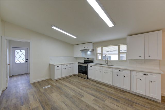 31302 W Timberloch Trail, Magnolia, TX 77355