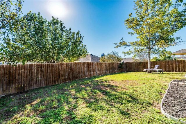 208 Ashwood N DR N, Kyle, TX 78640