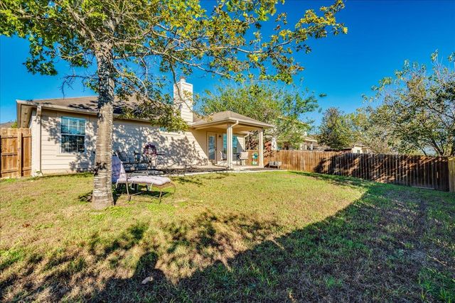 208 Ashwood N DR N, Kyle, TX 78640