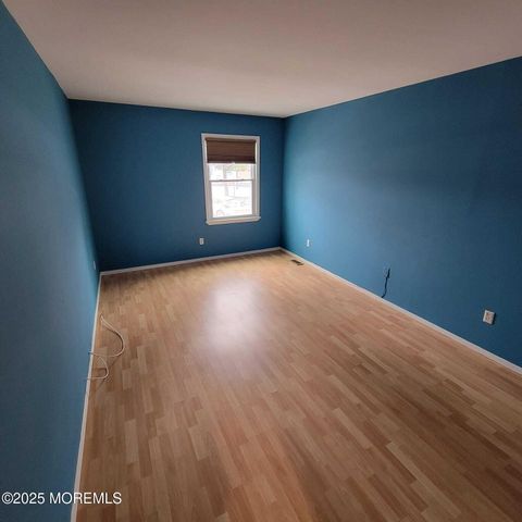 213 Main Street 4, Keansburg, NJ 07734