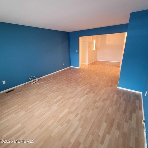 213 Main Street 4, Keansburg, NJ 07734