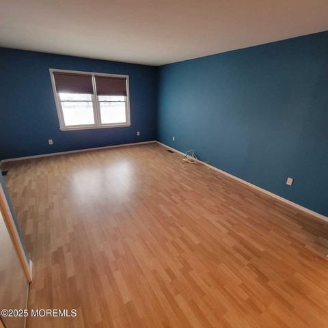 213 Main Street 4, Keansburg, NJ 07734