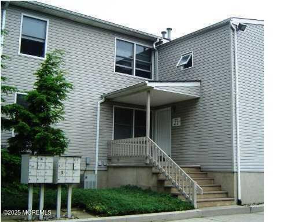 213 Main Street 4, Keansburg, NJ 07734