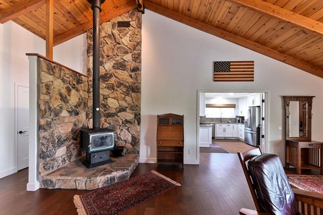 1203 Green Meadow Ct, Murphys, CA 95247