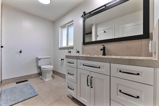 1203 Green Meadow Ct, Murphys, CA 95247