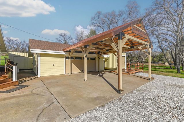 1203 Green Meadow Ct, Murphys, CA 95247