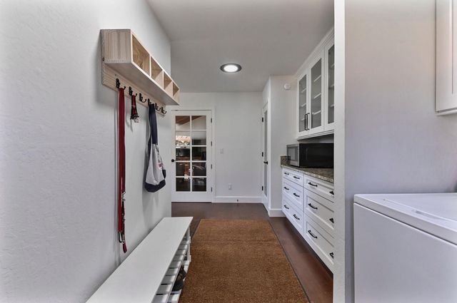 1203 Green Meadow Ct, Murphys, CA 95247