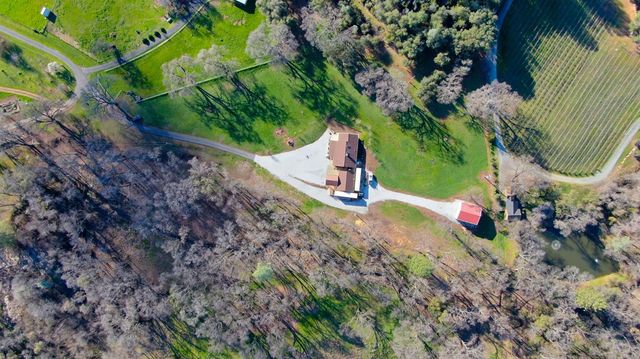 1203 Green Meadow Ct, Murphys, CA 95247