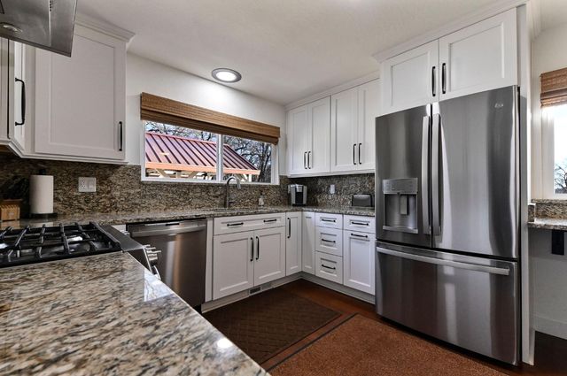 1203 Green Meadow Ct, Murphys, CA 95247