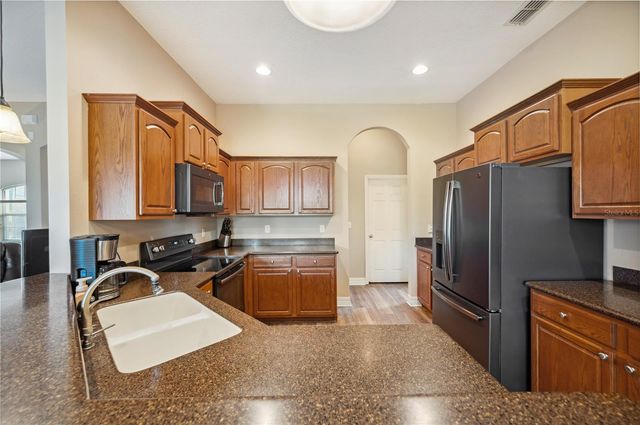 6339 ALAMANDA HILLS DRIVE, Lakeland, FL 33813