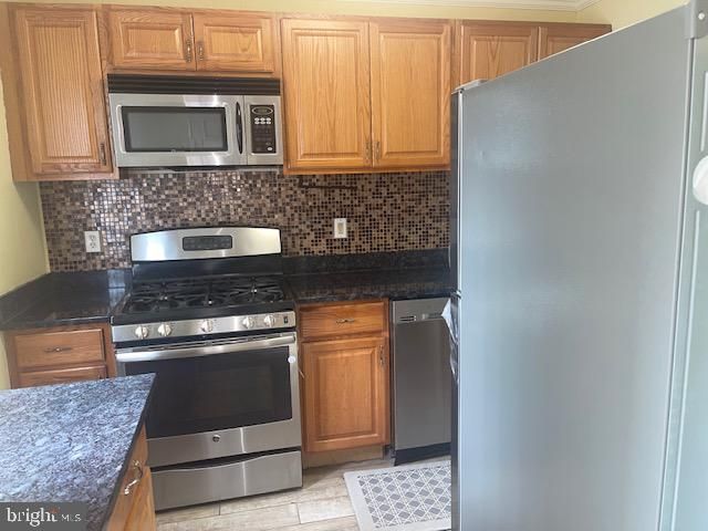 14 CHATHAM CT, East Windsor, NJ 08520