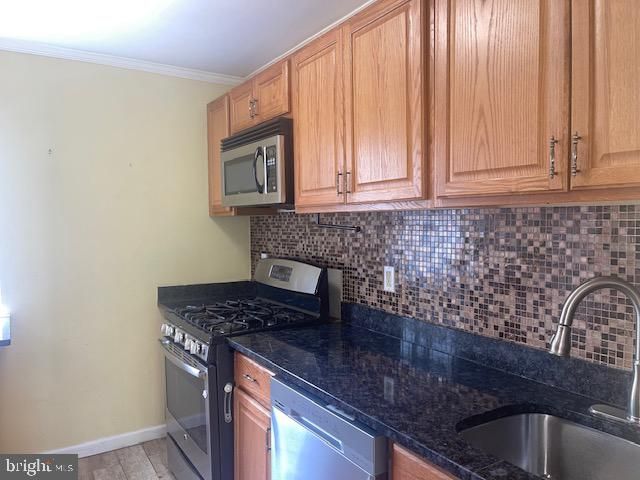 14 CHATHAM CT, East Windsor, NJ 08520