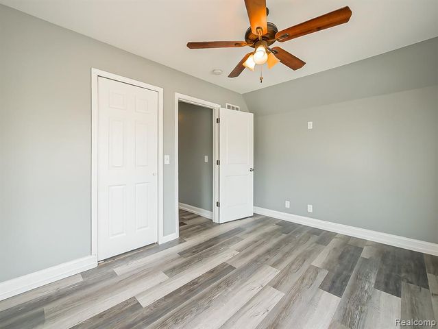 13 Mohawk Road, Pontiac, MI 48341