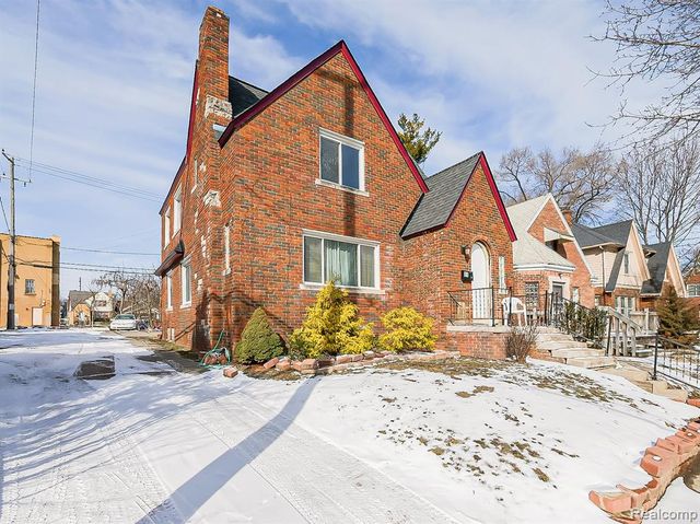 13 Mohawk Road, Pontiac, MI 48341