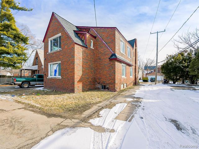 13 Mohawk Road, Pontiac, MI 48341